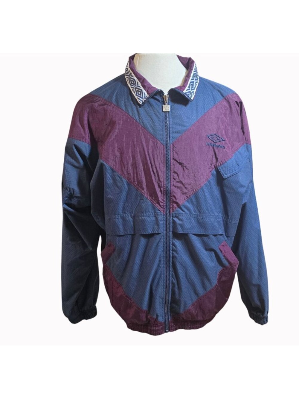 Vintage 90s Umbro Color Block Windbreaker Jacket - Size L - Navy / Burgundy Chev